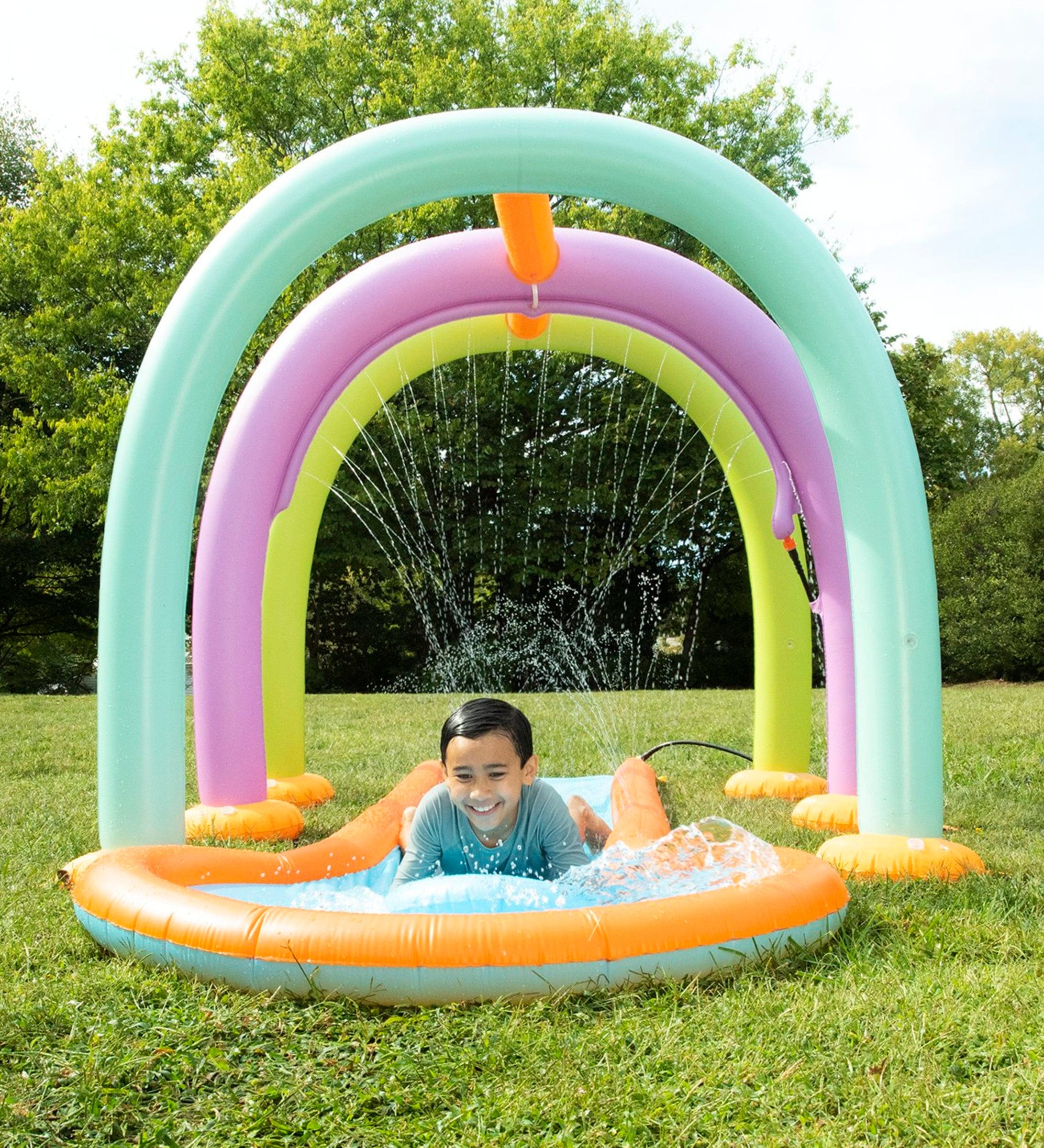 New set of 2 summertime outdoor float/sprinkler good inflatables