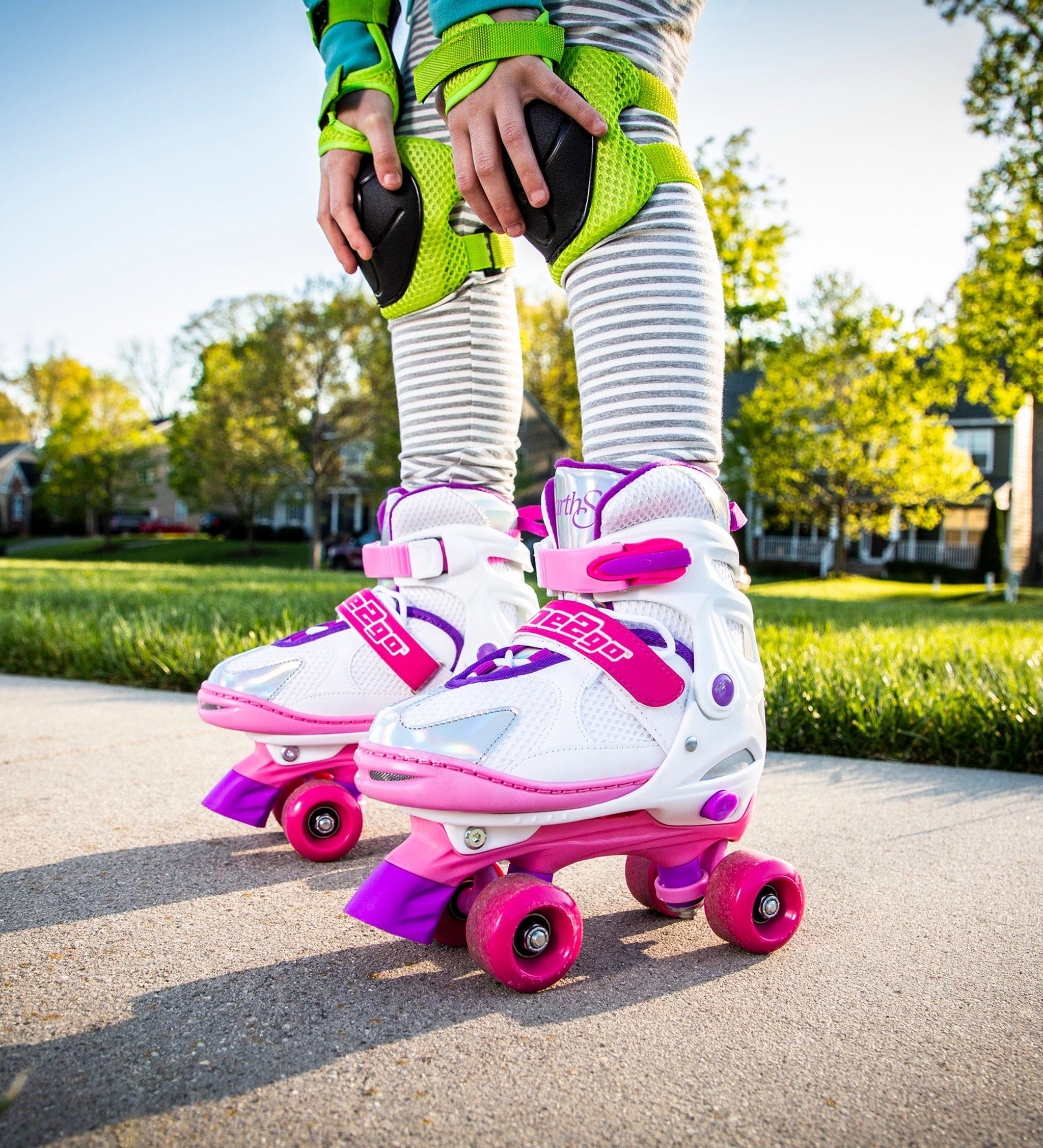 One2Go Adjustable Roller Skates – Hearthsong