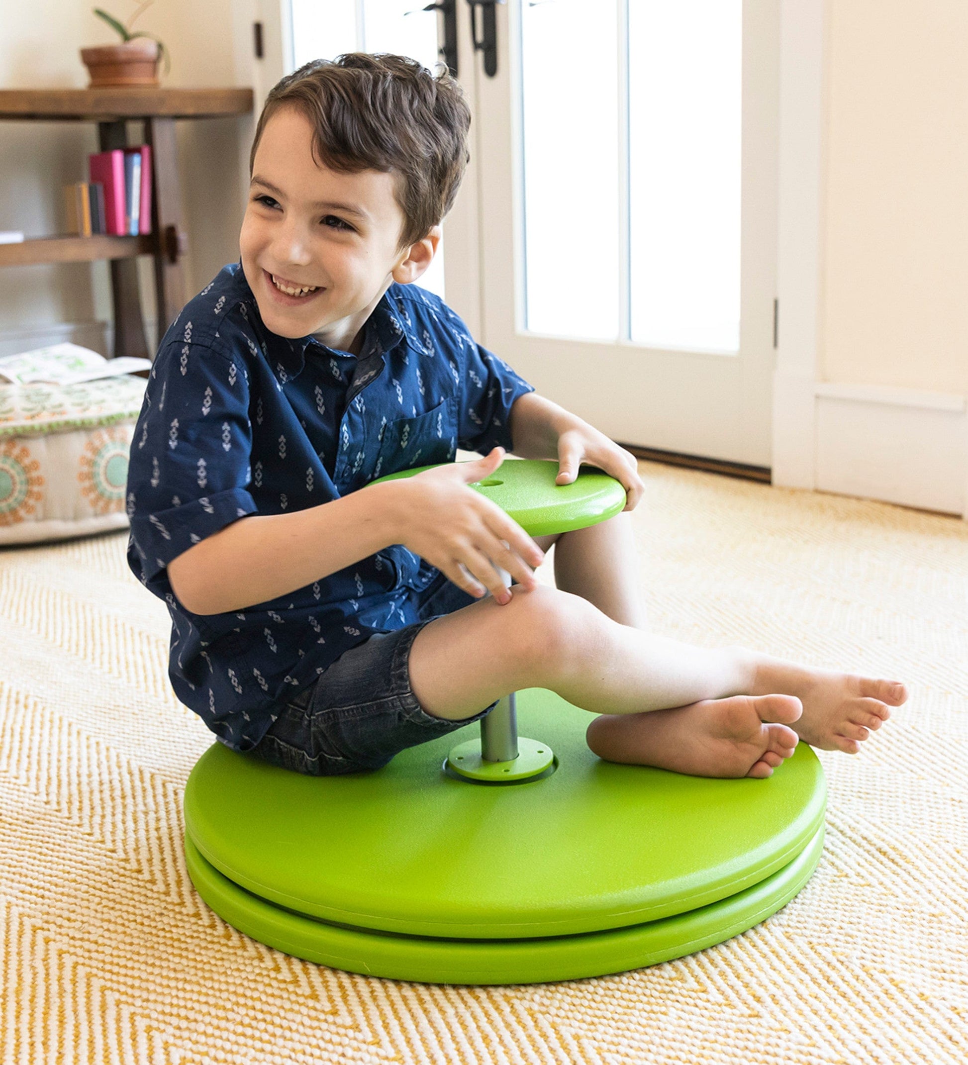 On The Move All Year Round: 50 Toys and Games for Indoor Active Play